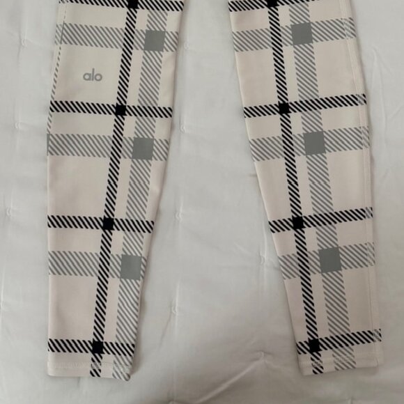 Alo 7/8 Legging - Ivory Plaid - Picture 6 of 7